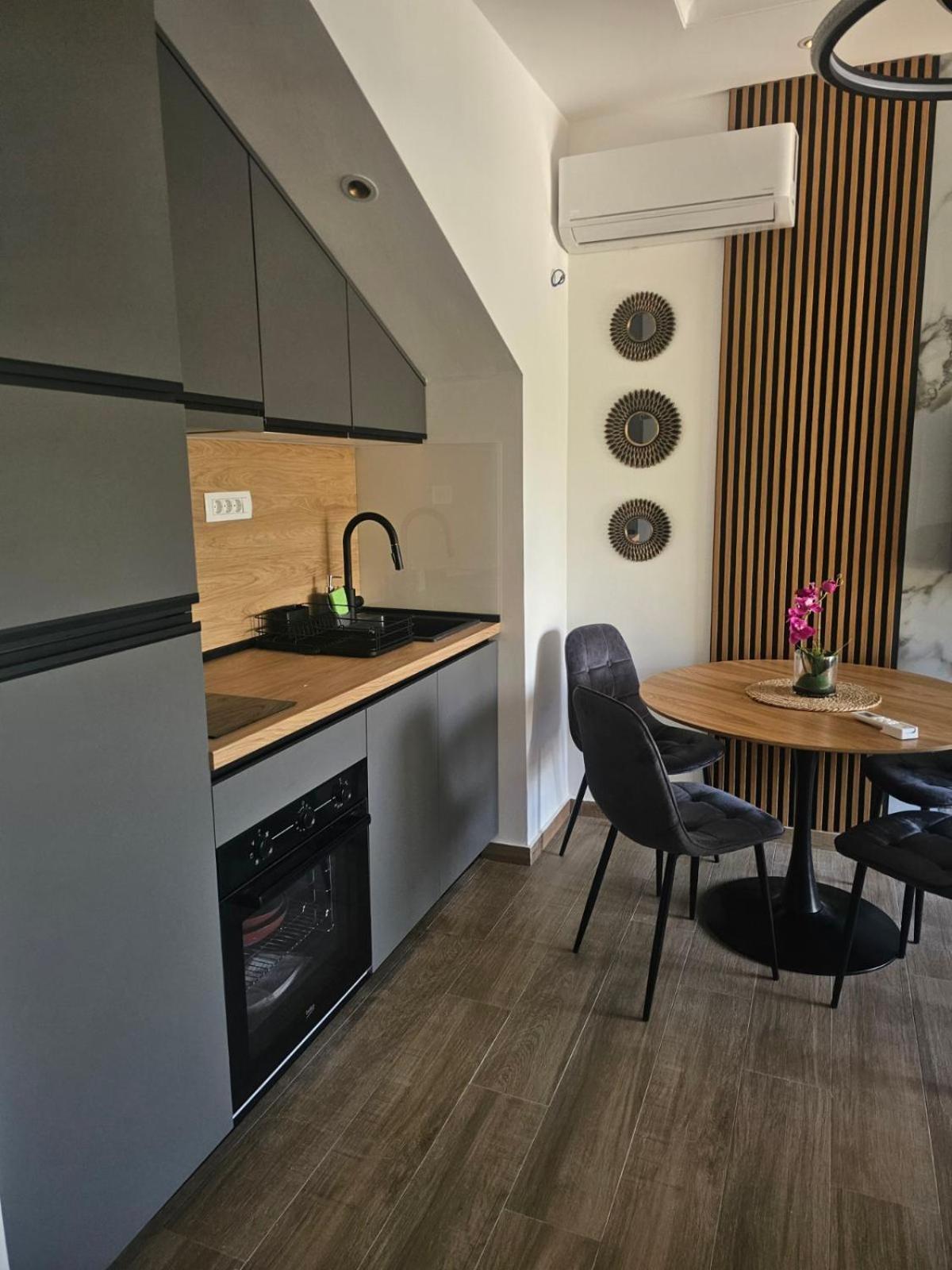 Appartement Nikic -tivat Tivat