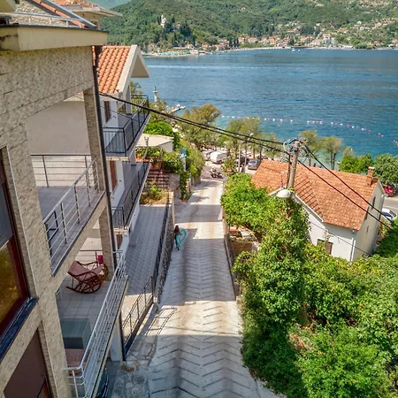Apartmani Nikic -Tivat Exterior photo